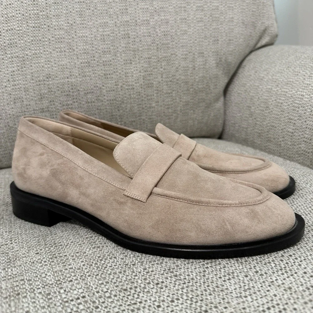 Stuart Weitzman Palmer Loafer in Sabbia Cream Suede Size 10B